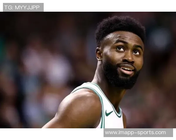 莱昂纳德分享签名鞋设计灵感源于女儿对网球的热爱与影响