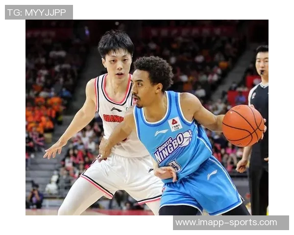 胡明轩昨夜三分雨下生涯新高40分助队止颓展现全能表现